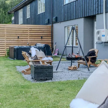 Stort Hus Med Jaquzzi Geilo